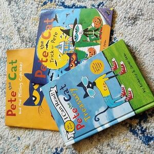 Lot of 3 Pete the Cat books 😸📖
